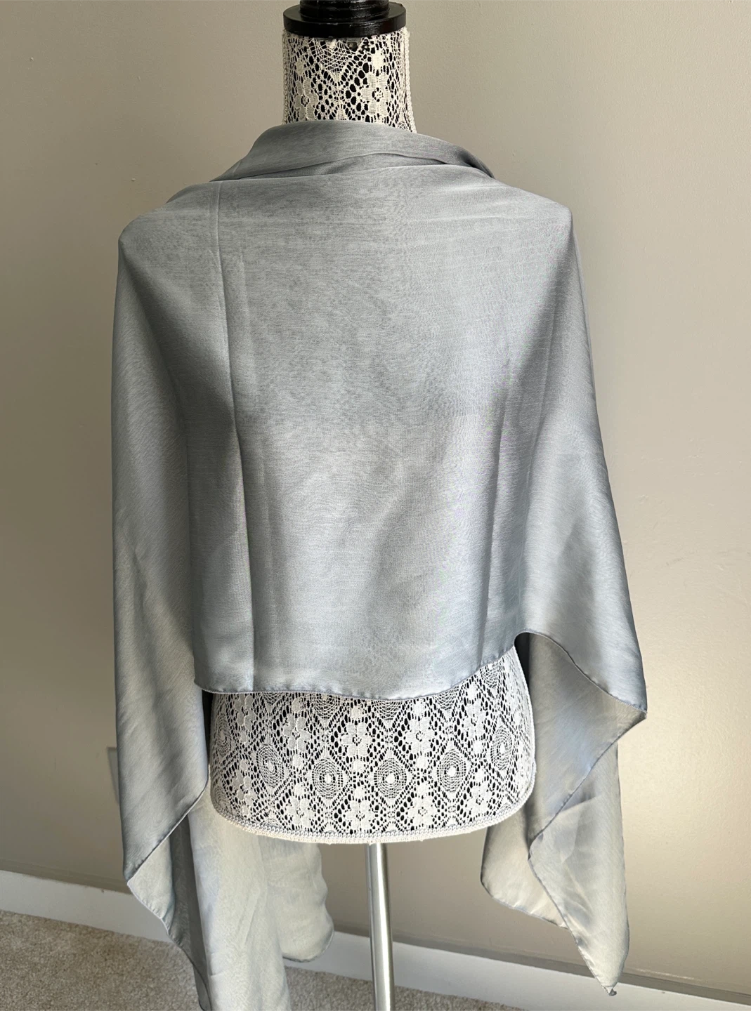 Lightweight Silver Scarf/Shawl - New - photo 2