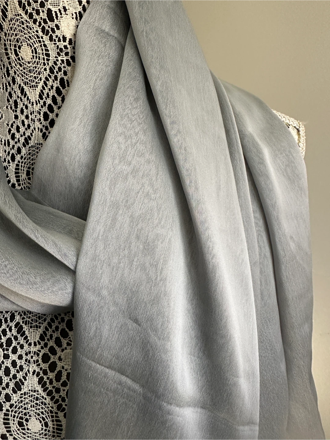 Lightweight Silver Scarf/Shawl - New - photo 3