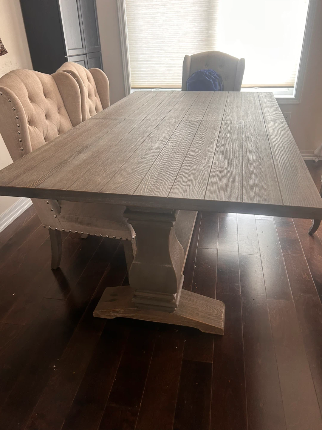 Tables without chairs - photo 2
