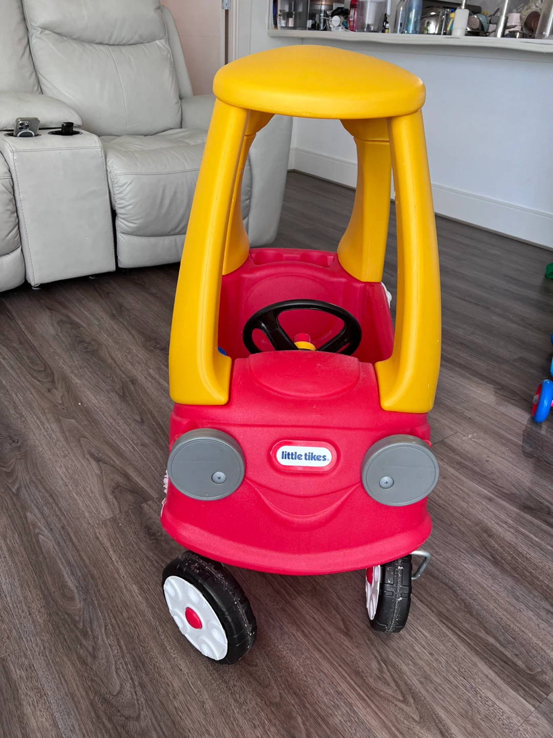 Little Tikes Cozy Coupe - Red and Yellow - photo 3