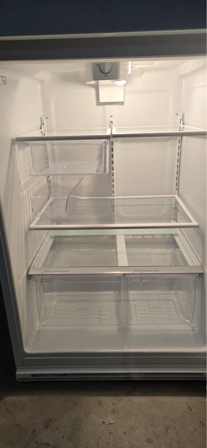 Inglis White Top Freezer Refrigerator - photo 3