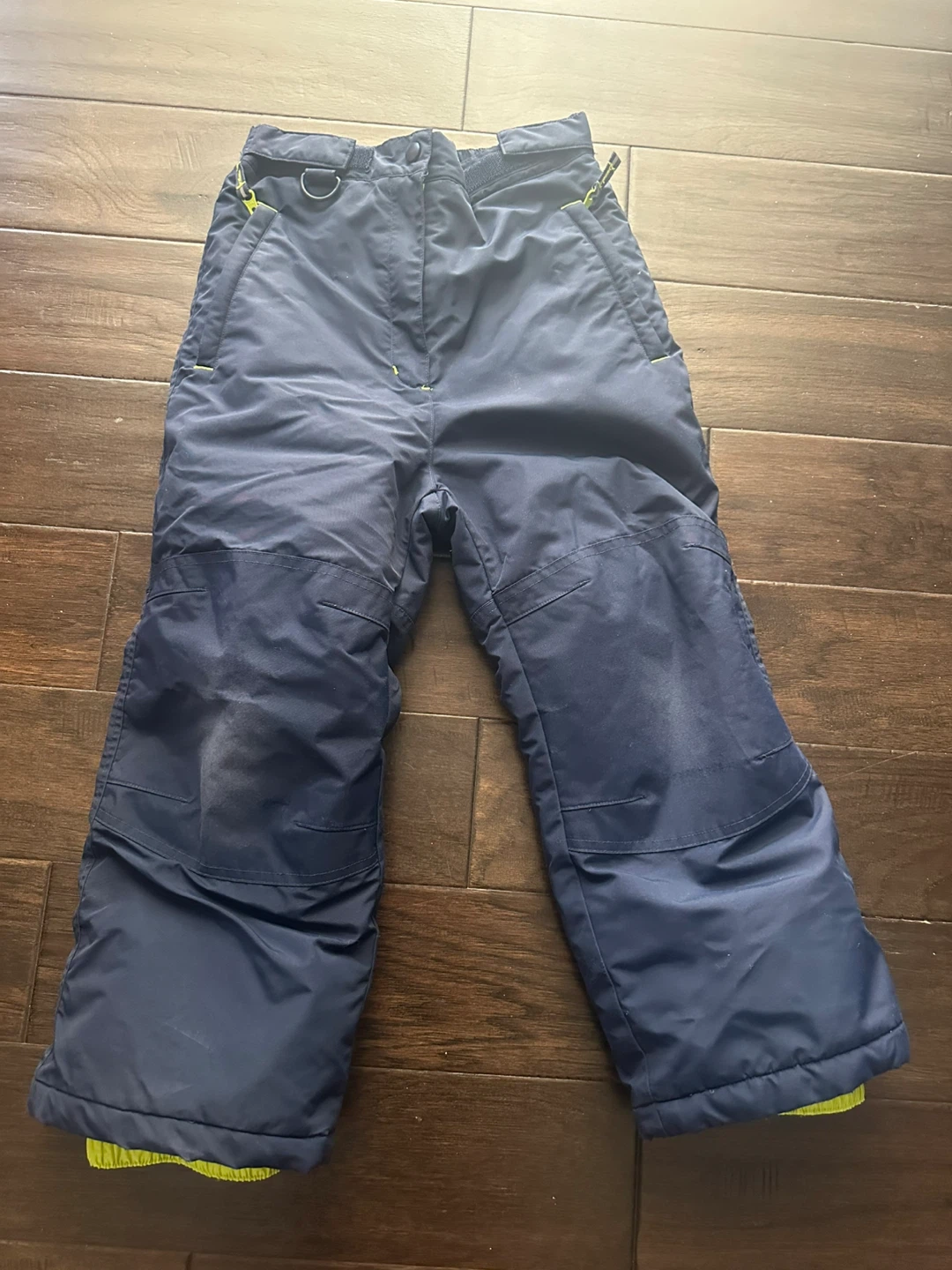 Kids snow pants size 6-7