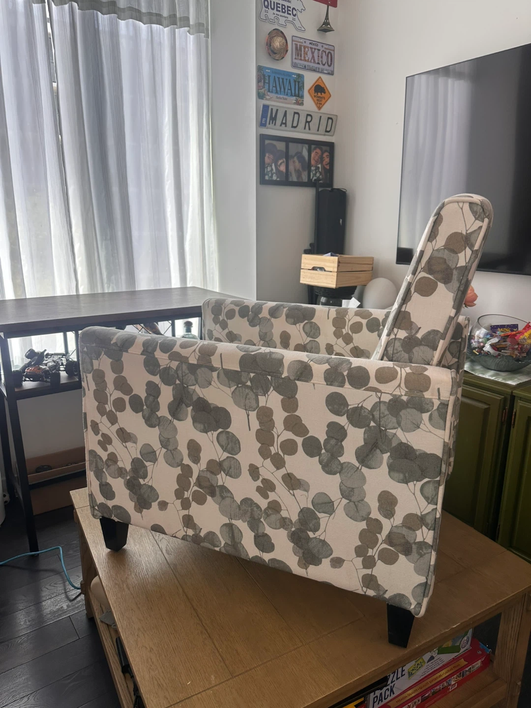 Recliner Armchair with Eucalyptus Leaf Print - photo 3