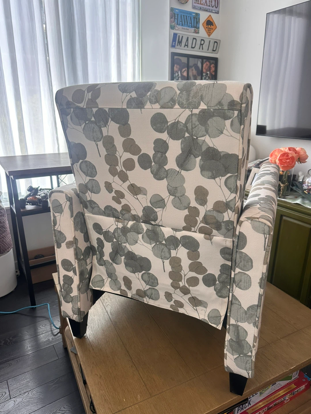 Recliner Armchair with Eucalyptus Leaf Print - photo 4