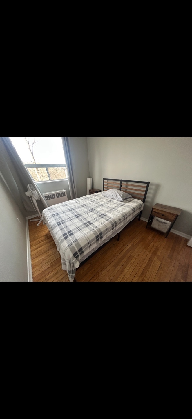 Full size wood and metal bed with mattress