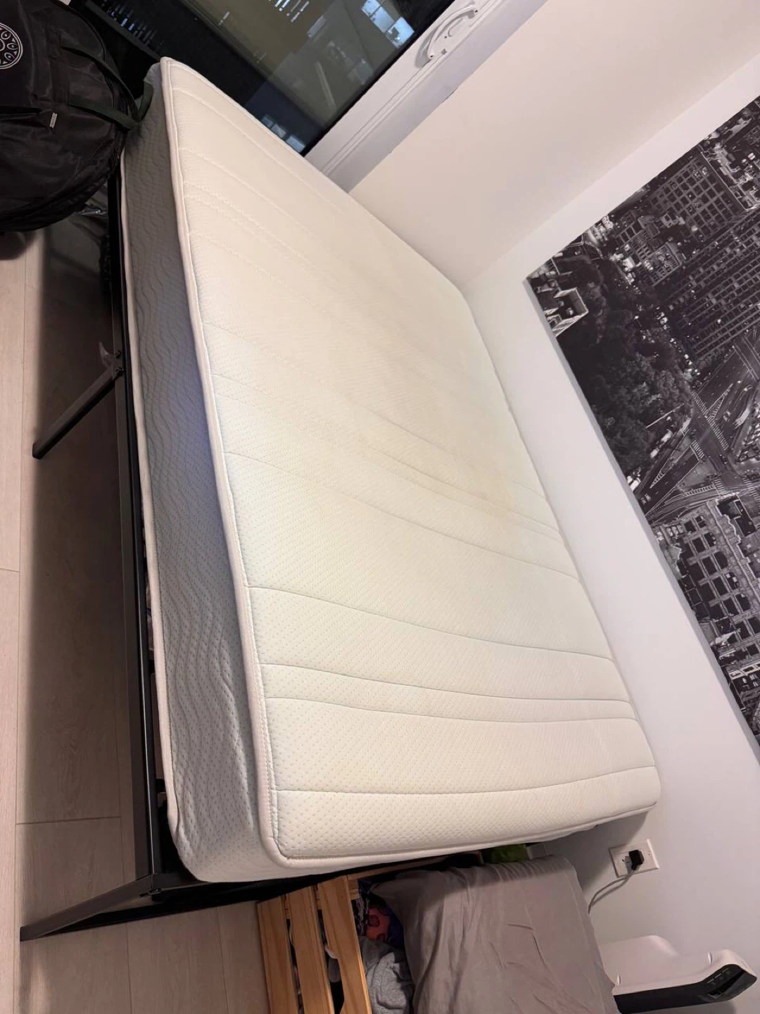 Twin Mattress & Folding Bed Frame - photo 4