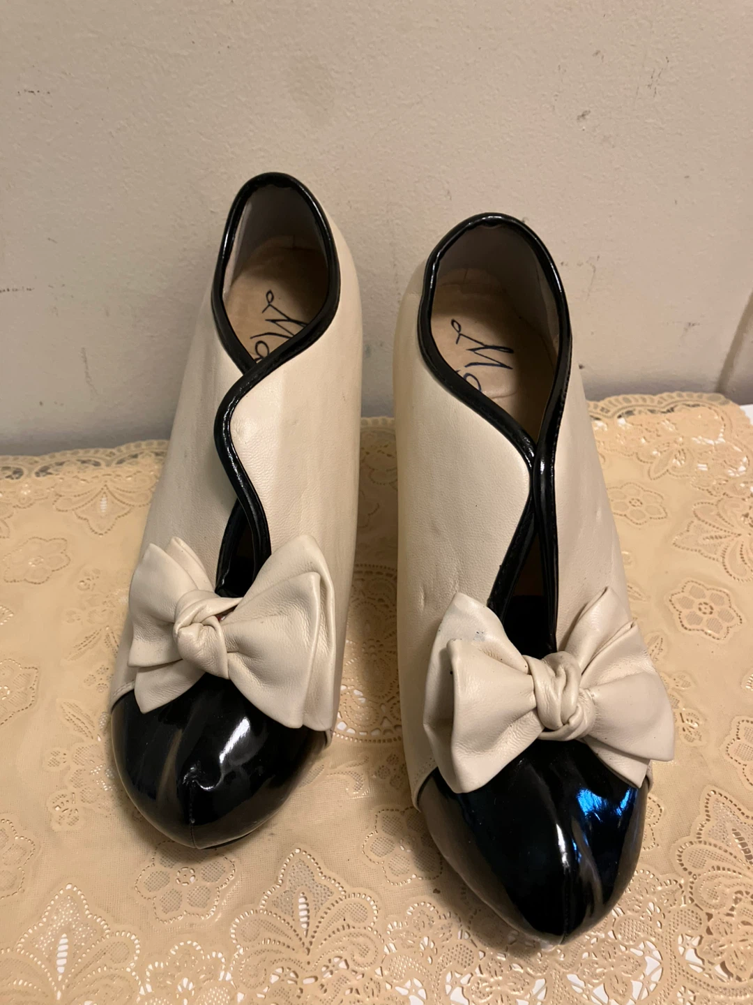 Cream and Black Cap Toe Bow Heels - photo 4