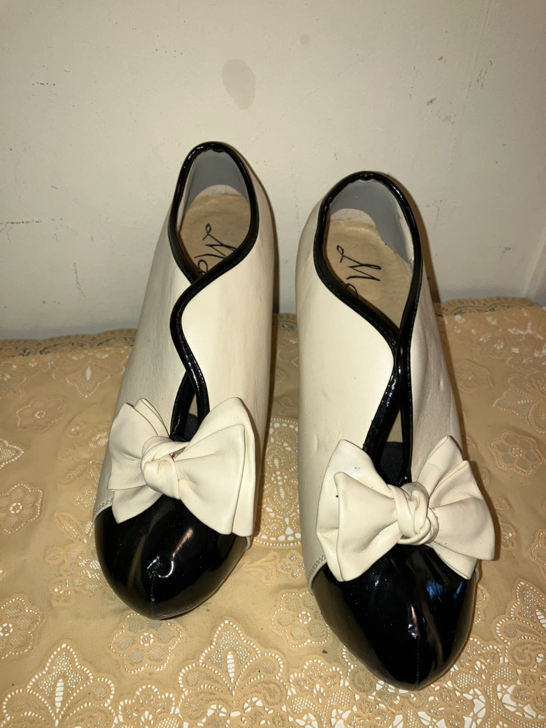 Cream and Black Cap Toe Bow Heels - photo 5