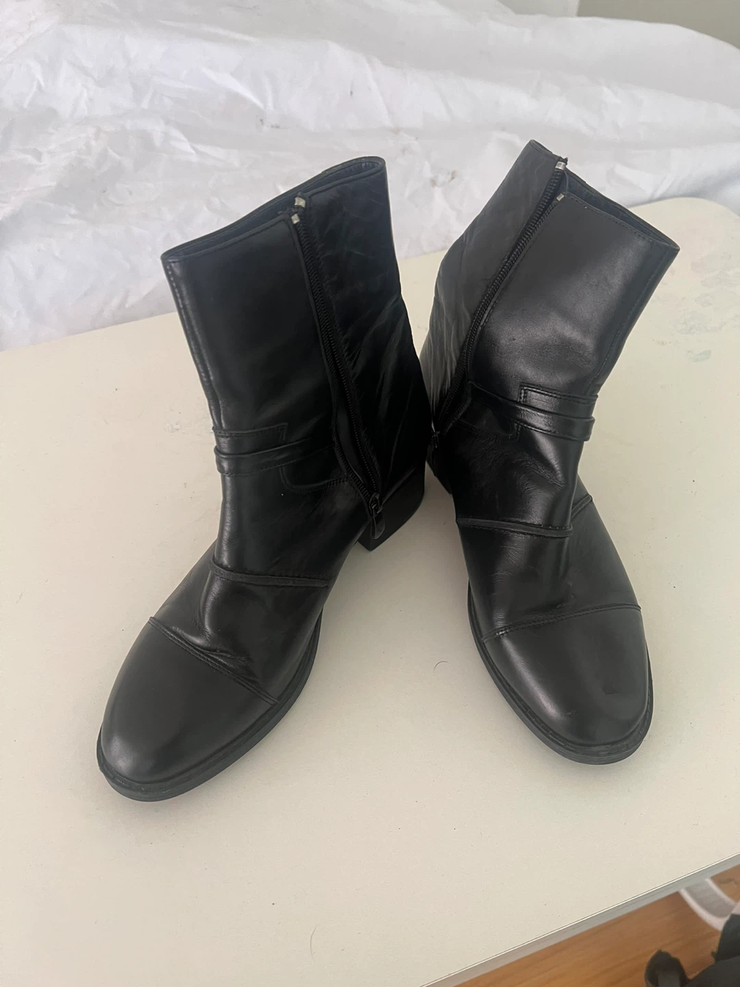 Black Leather Ankle Boots - photo 2