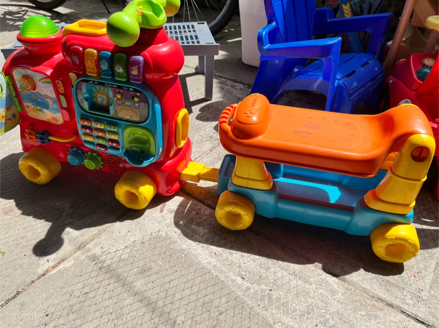 VTech Sit-to-Stand Learn and Grow Activity Walker Toy