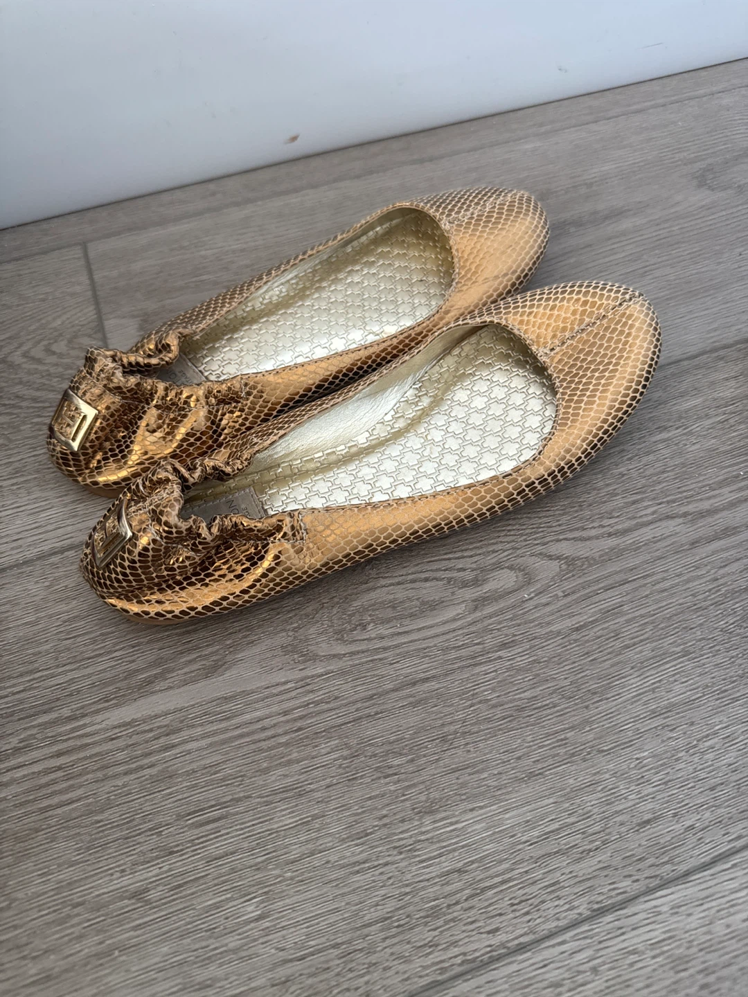 Halston Heritage Women's Ballet Flats - photo 2