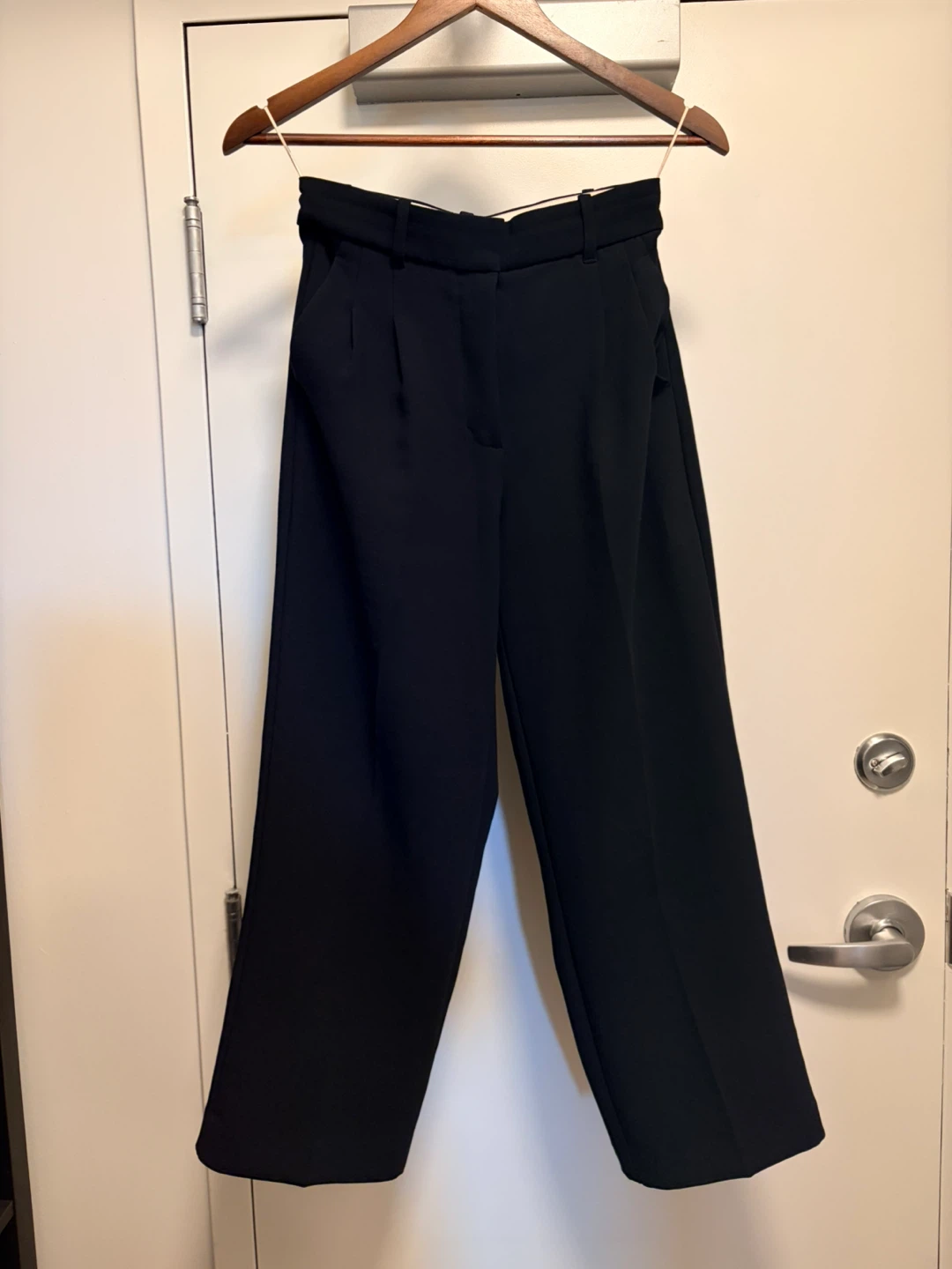 Black Aritzia Effortless Pants