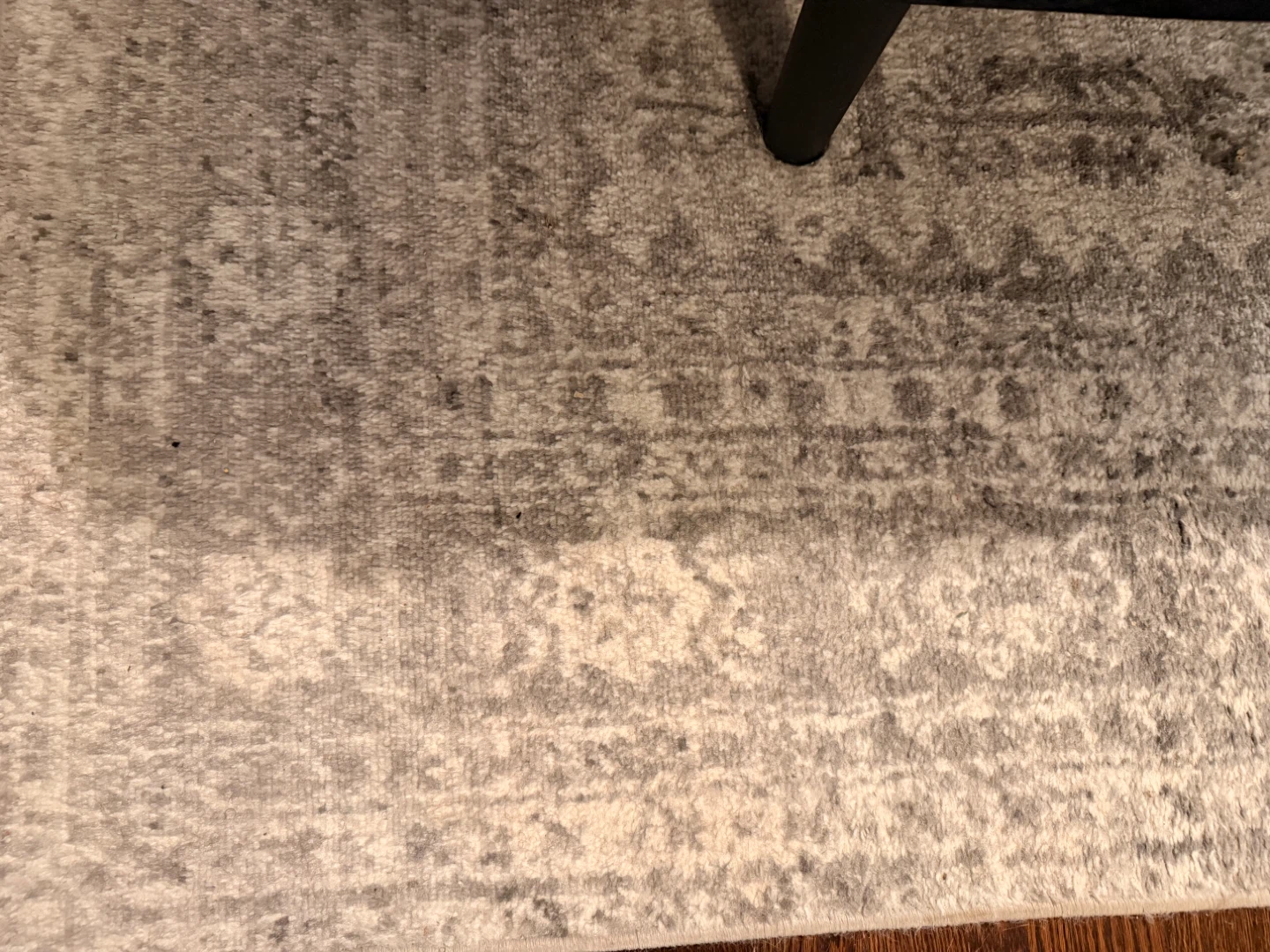 Medallion Area Rug - Gray/White - photo 2