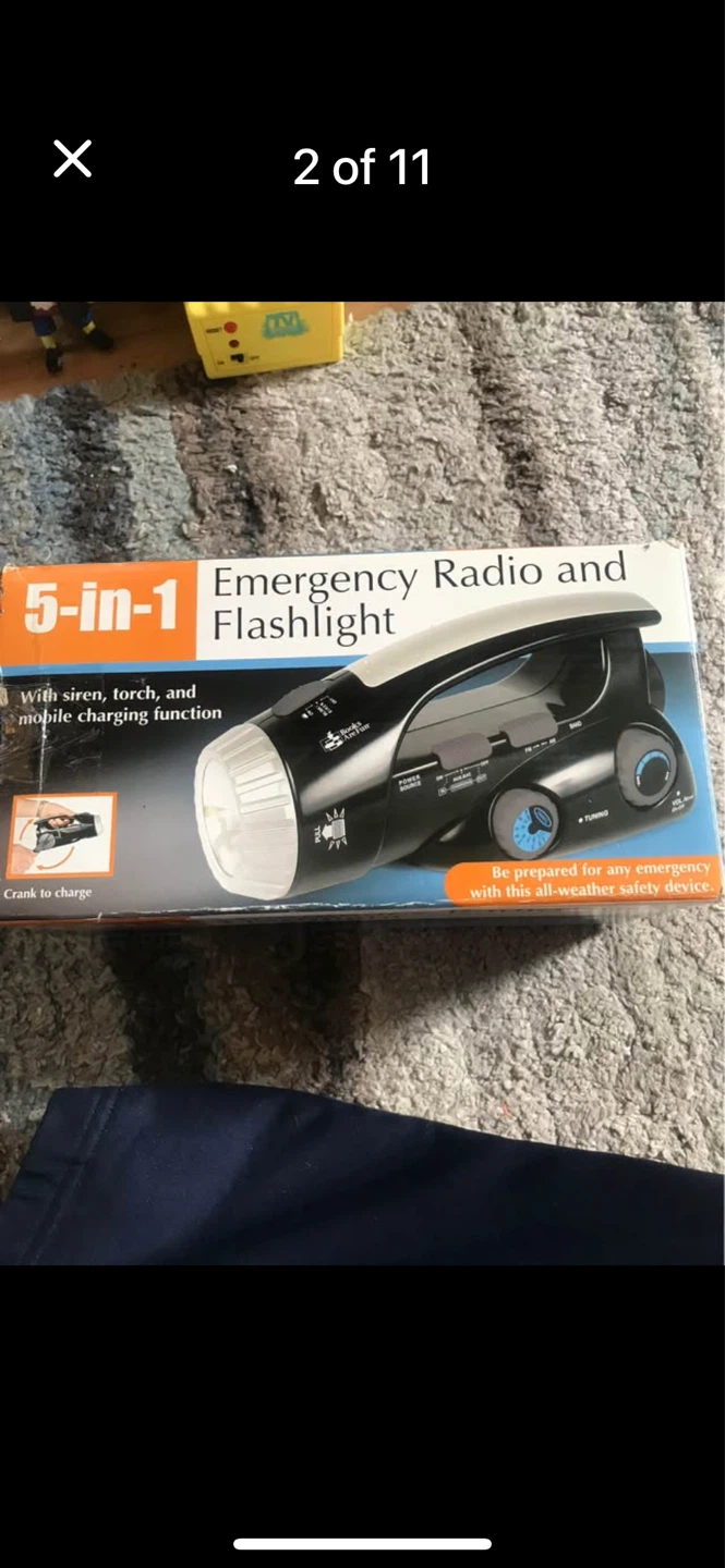 5 in 1 emergency radio and flashlight