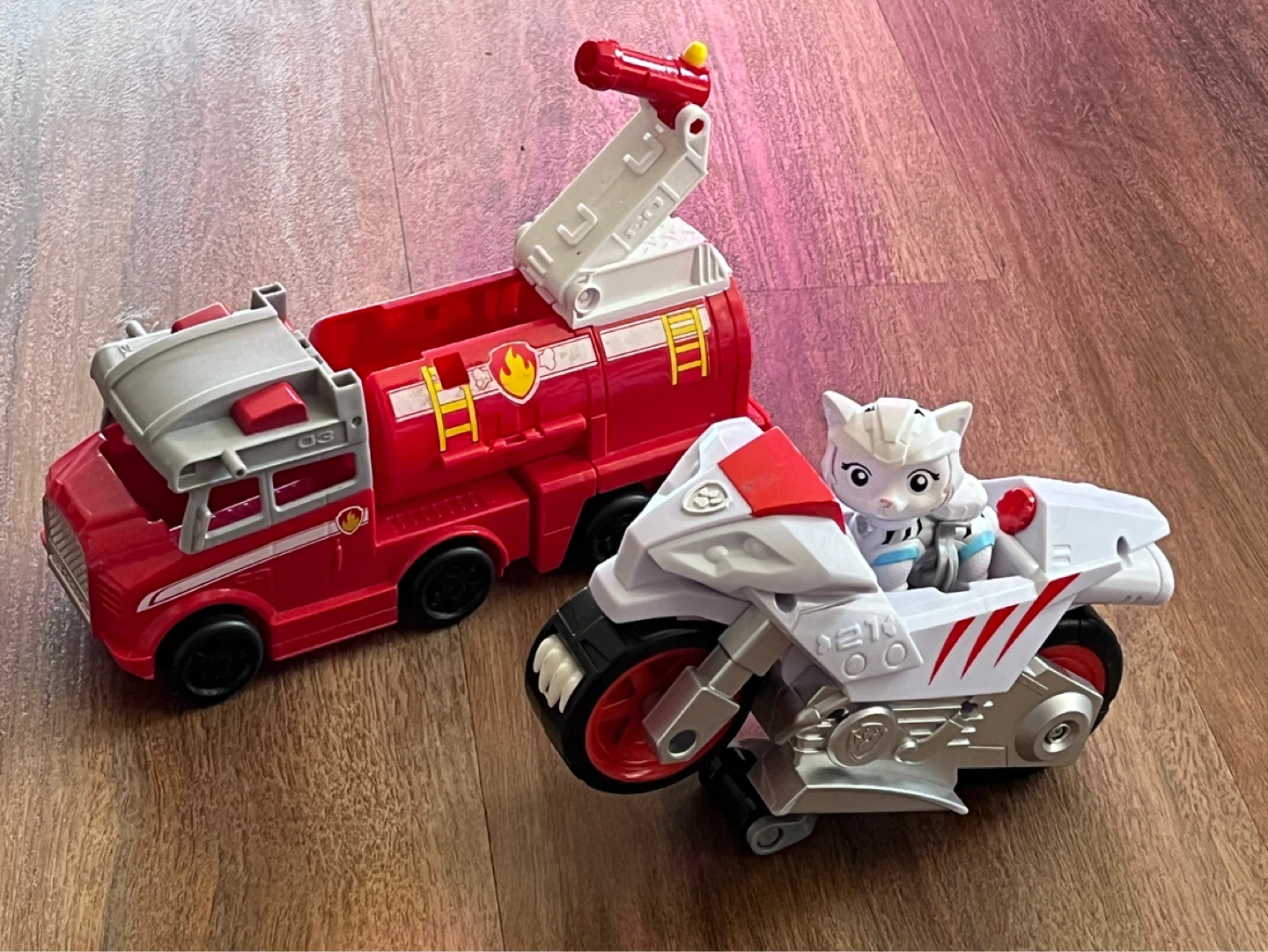 Paw Patrol Cat Pack Moto Pups Toy Set