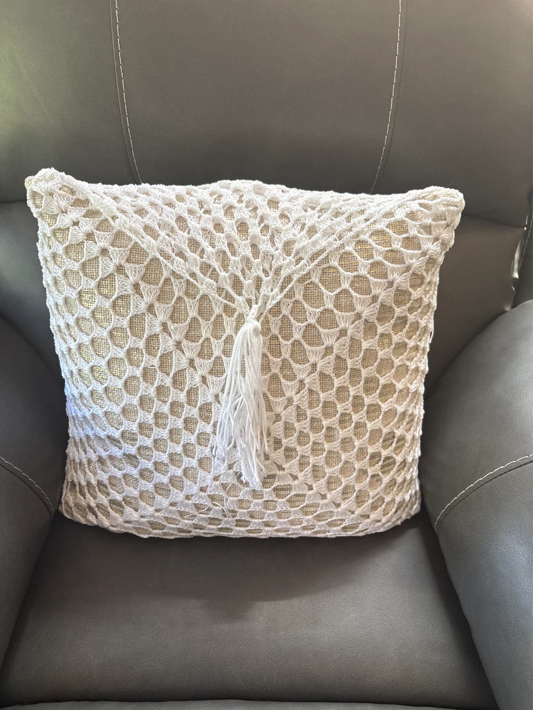 Decorative Throw Pillow with Tassel