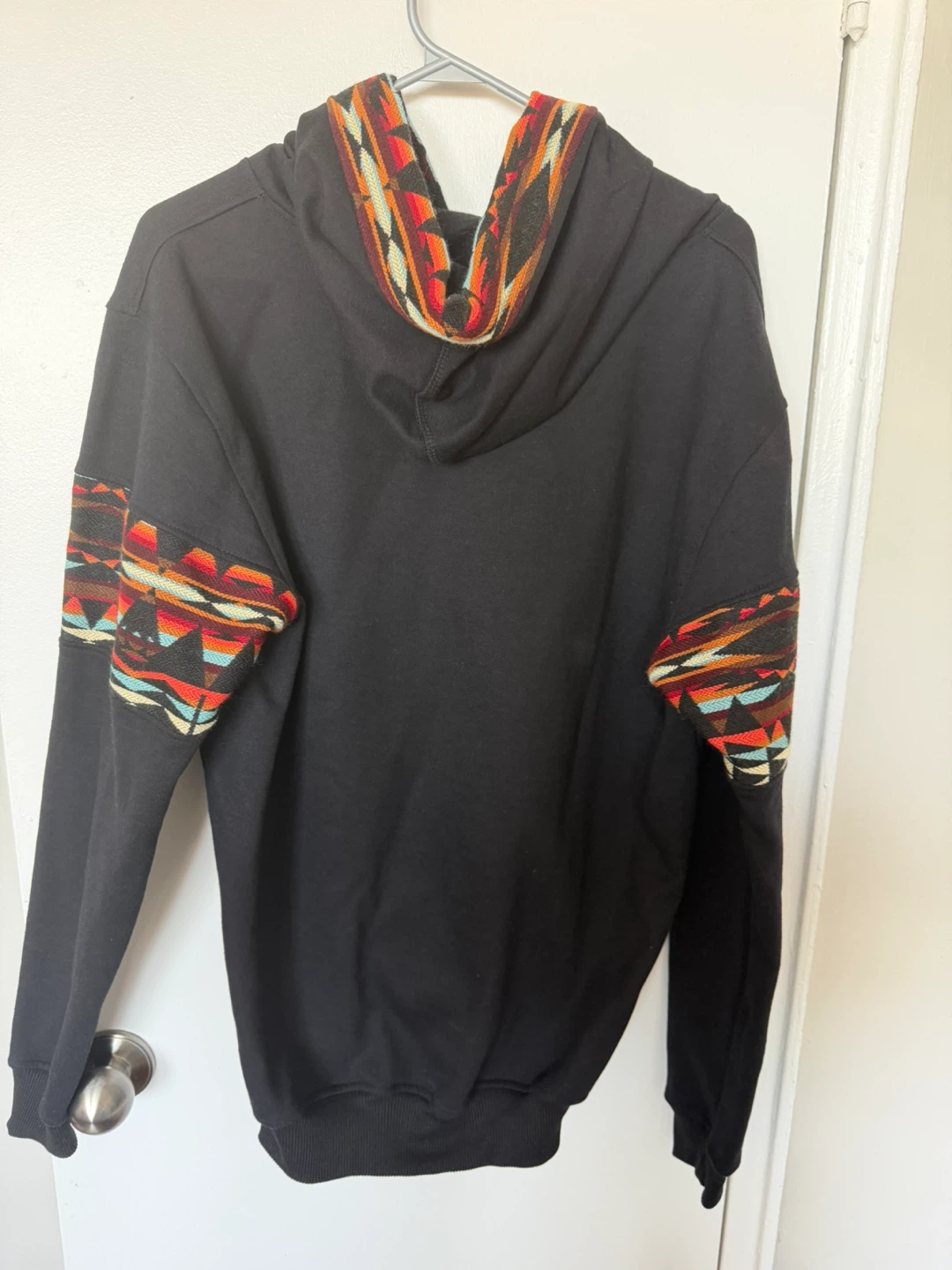 Ecuadorian Black Hoodie with Native Design - photo 3