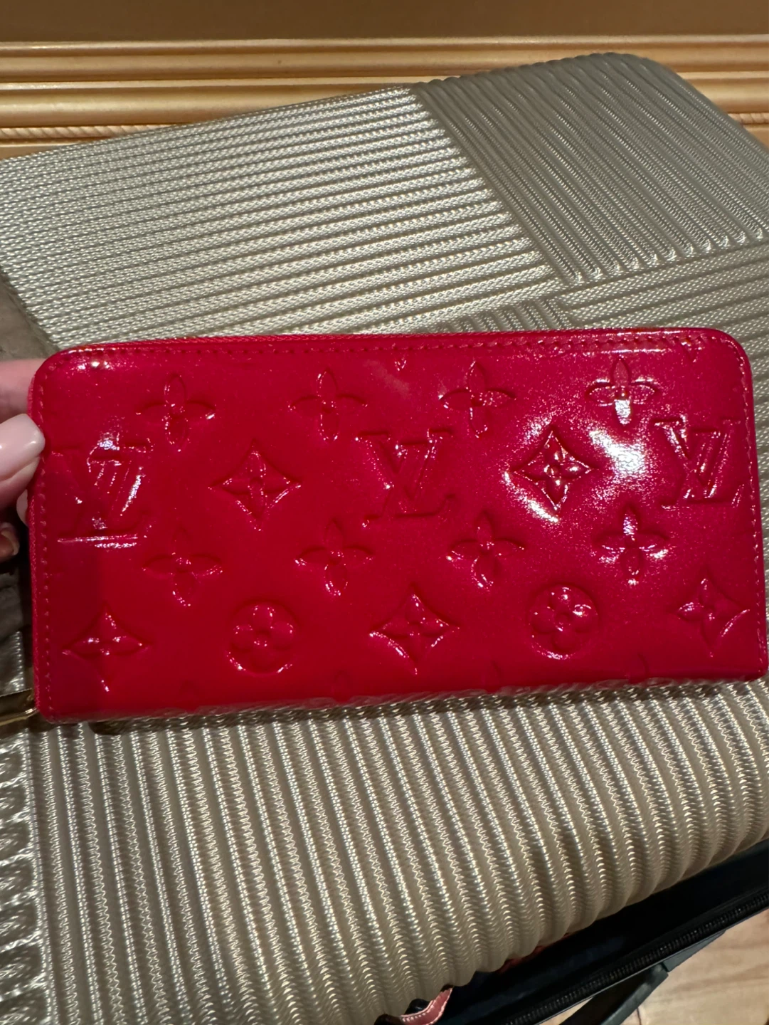 $80 - $150 Louis Vuitton & Chanel Zip Around Wallets - photo 4