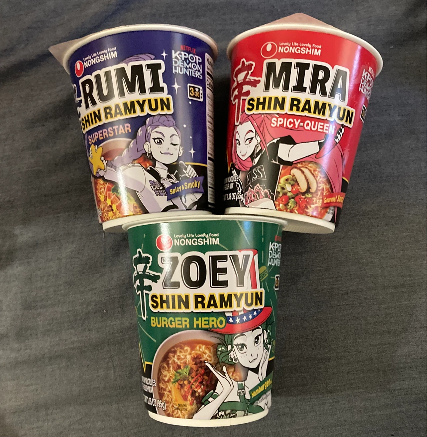 Shin Ramyun Cup Noodles Hamburger Hero Zoey Kpop Demon Hunters - photo 2