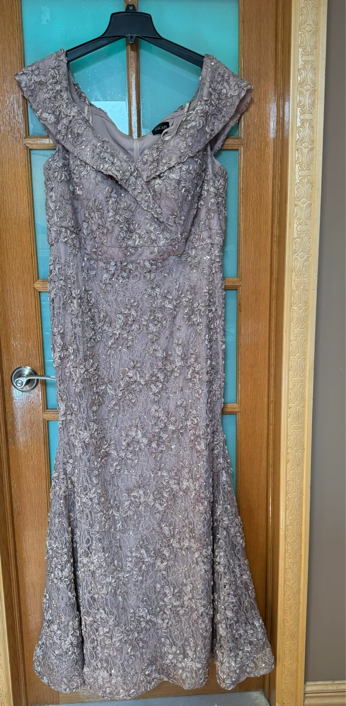 Xscape Women's Embellished Lace Gown - Size 16W - photo 3