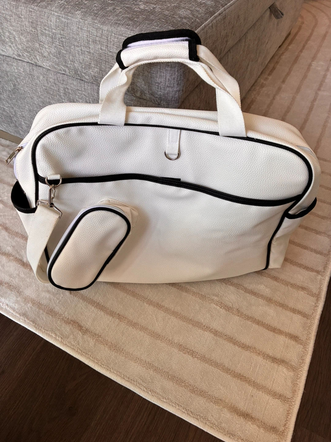 White Tennis Bag + 2 FREE Rackets - photo 3