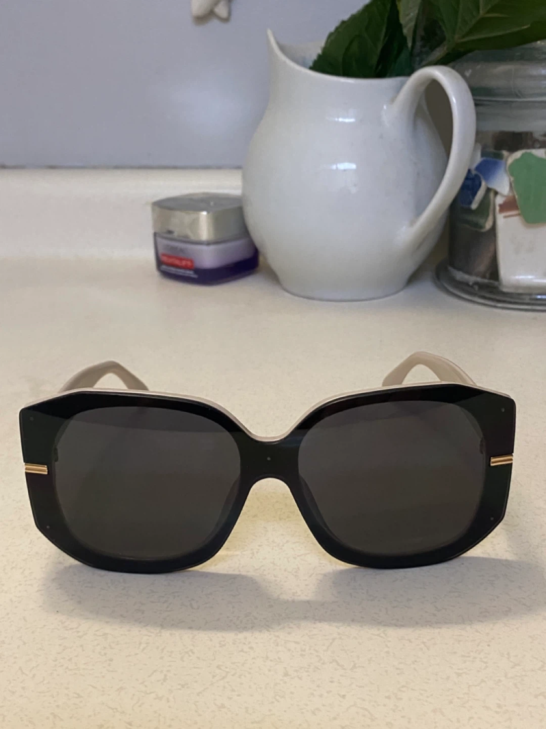 Foster Grant oversized square women’s sunglasses