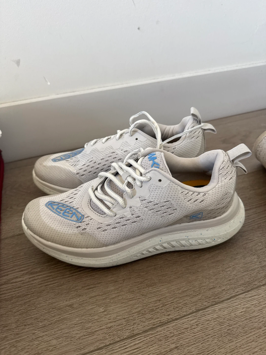 KEEN Women's Gray Running Shoes Size 8.5