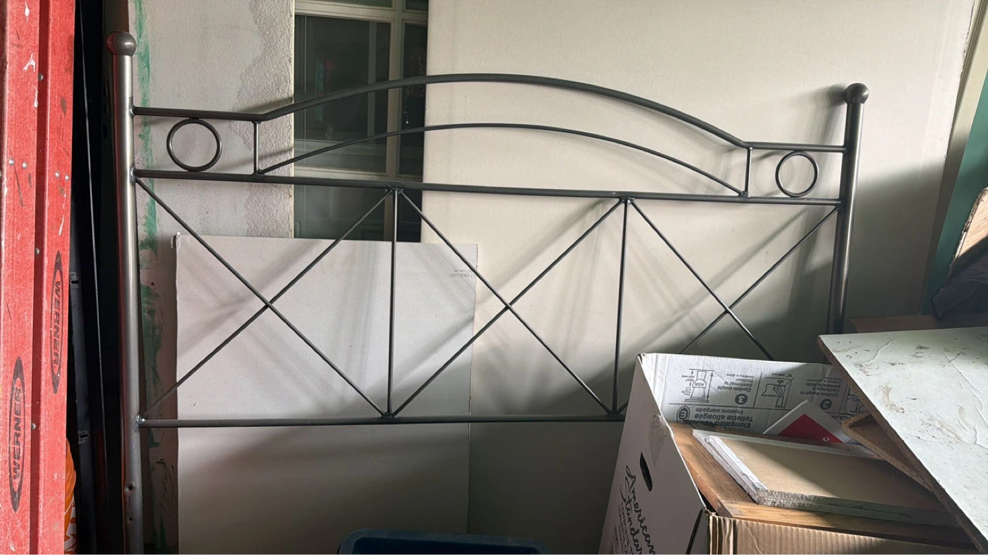 Wrought iron - Queen Size