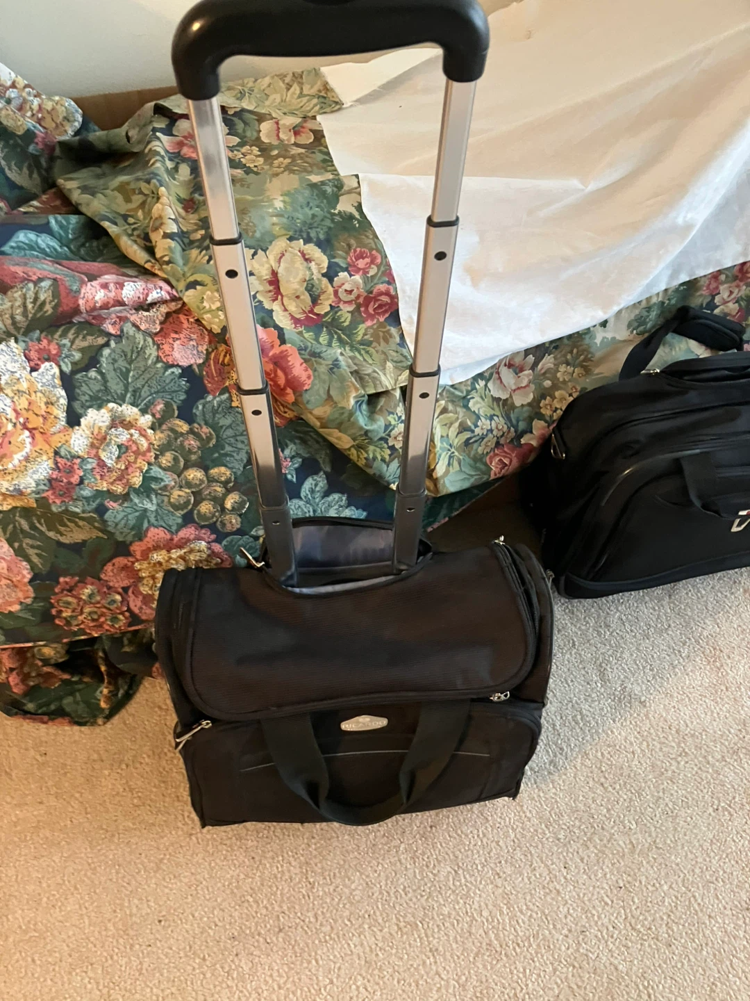 $25 each Black Delsey Rolling Carry-On Luggage Bag - photo 2