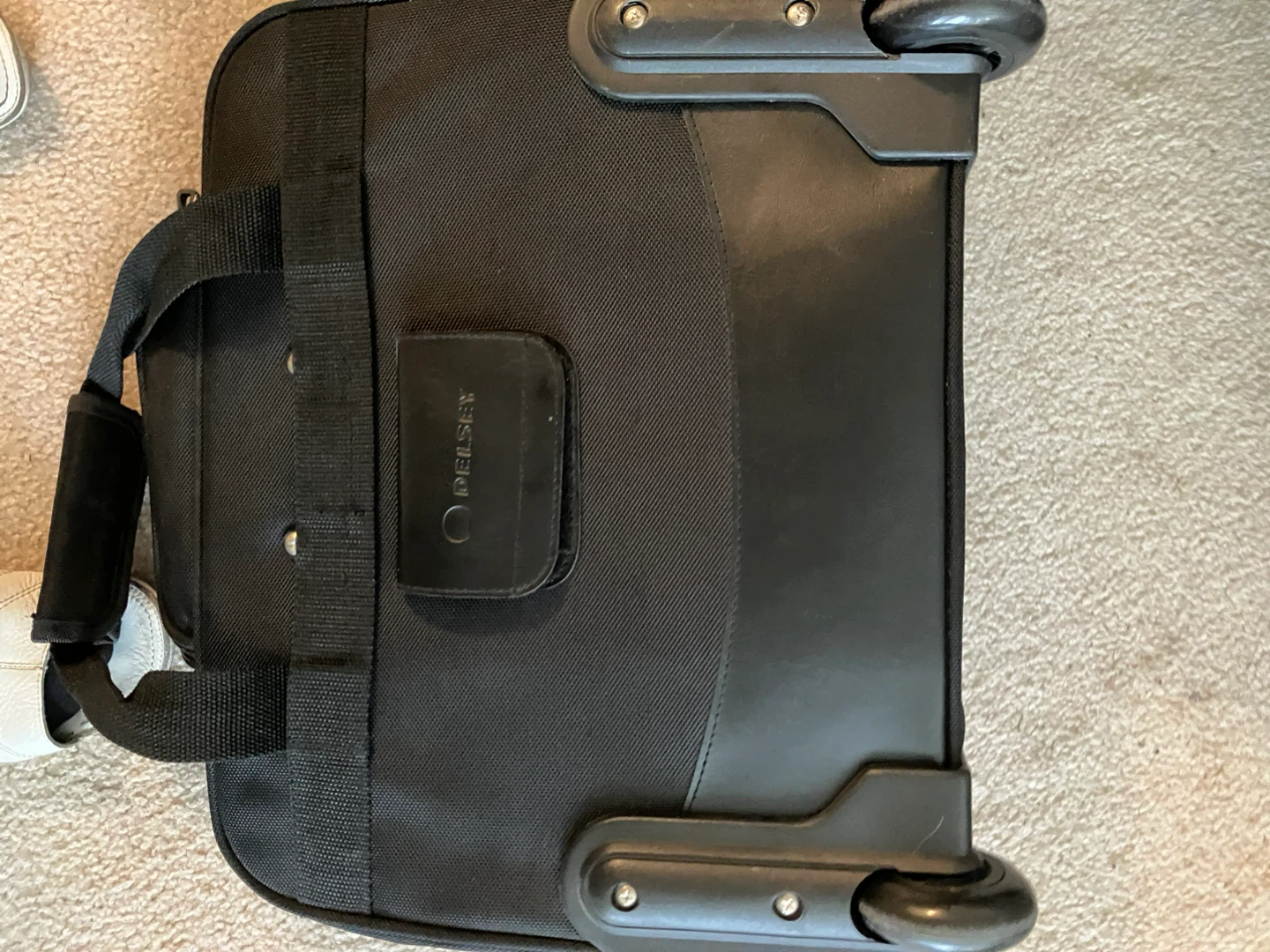 $25 each Black Delsey Rolling Carry-On Luggage Bag - photo 3
