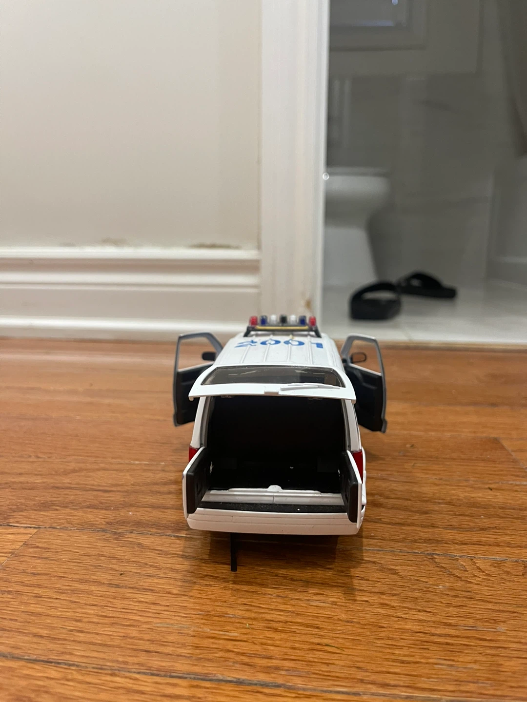 NYPD Police Van Toy - photo 2