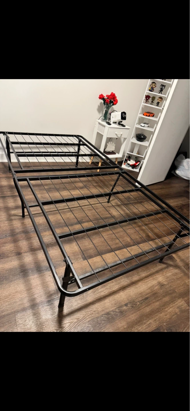 Twin mattress with bed frame - photo 3