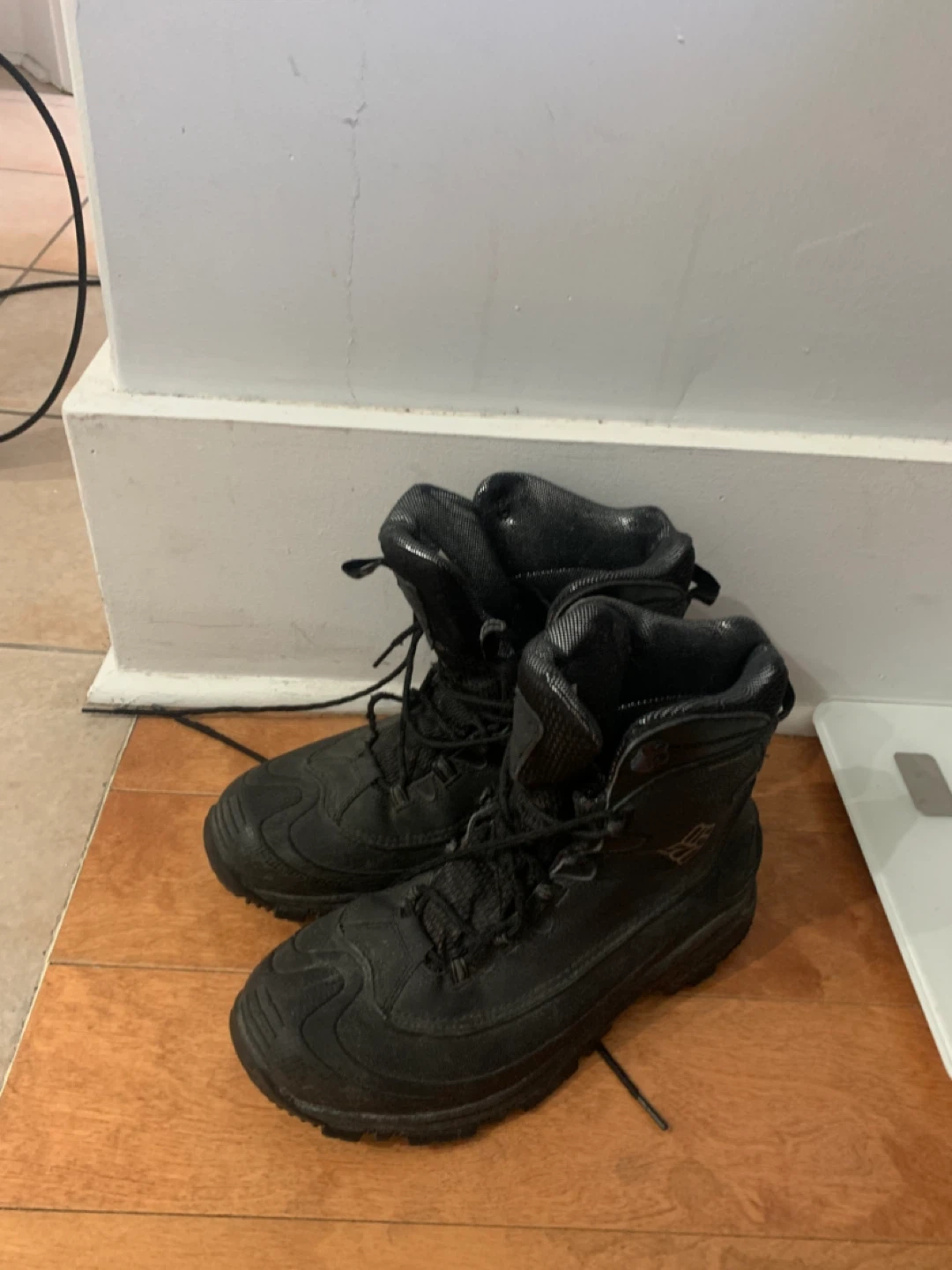 Columbia Black Winter Boots size 10.5 men
