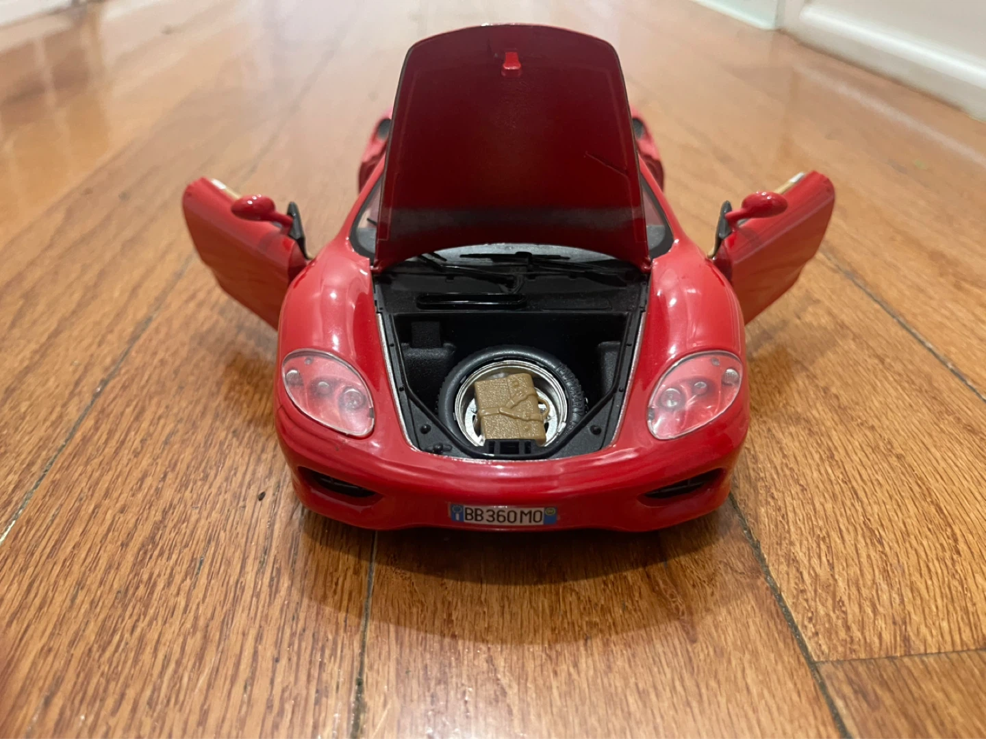 Red Ferrari 360 Modena Toy Car - photo 4