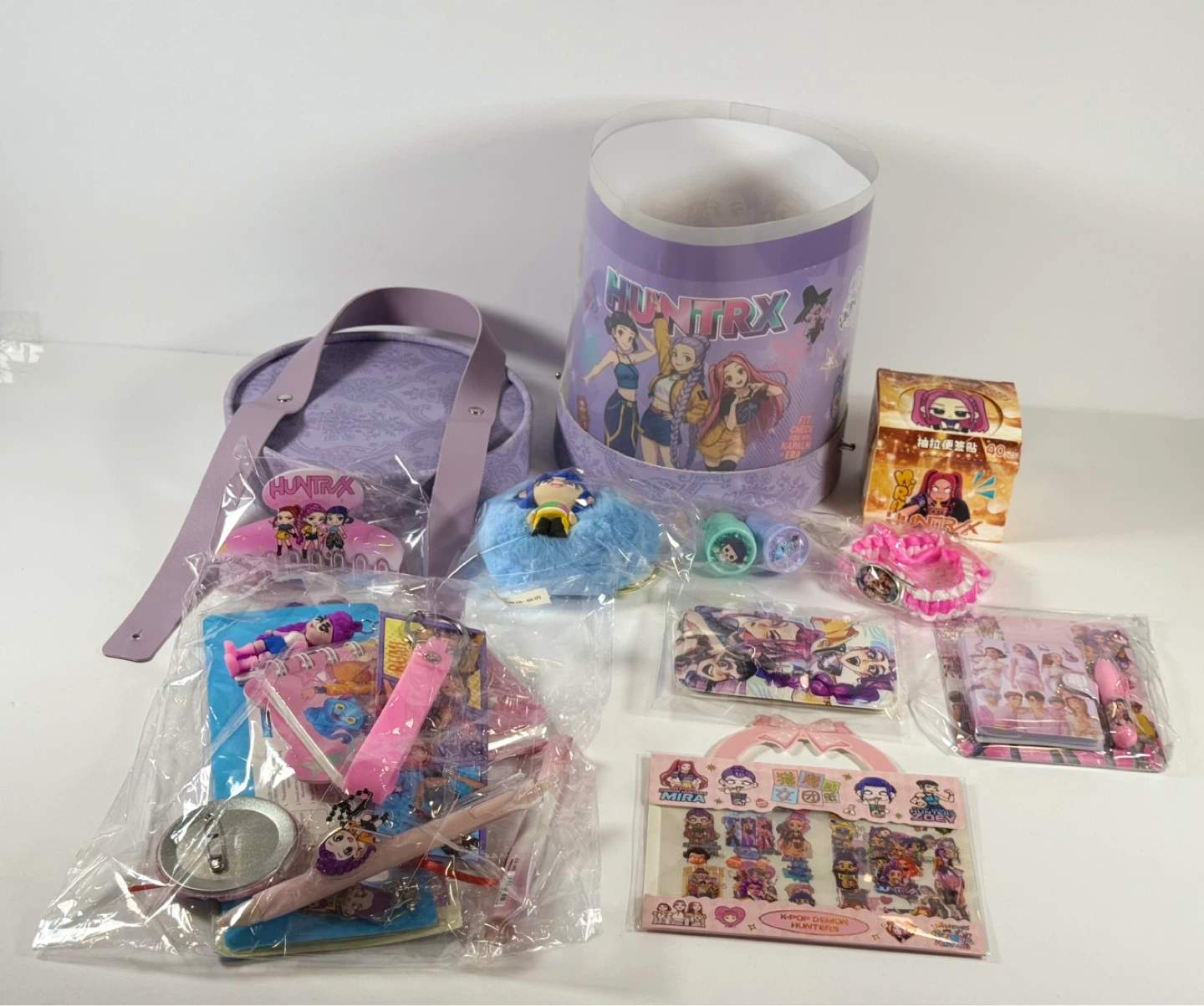 Huntrix Kids Accessories Set with  Bag and Storage - photo 5