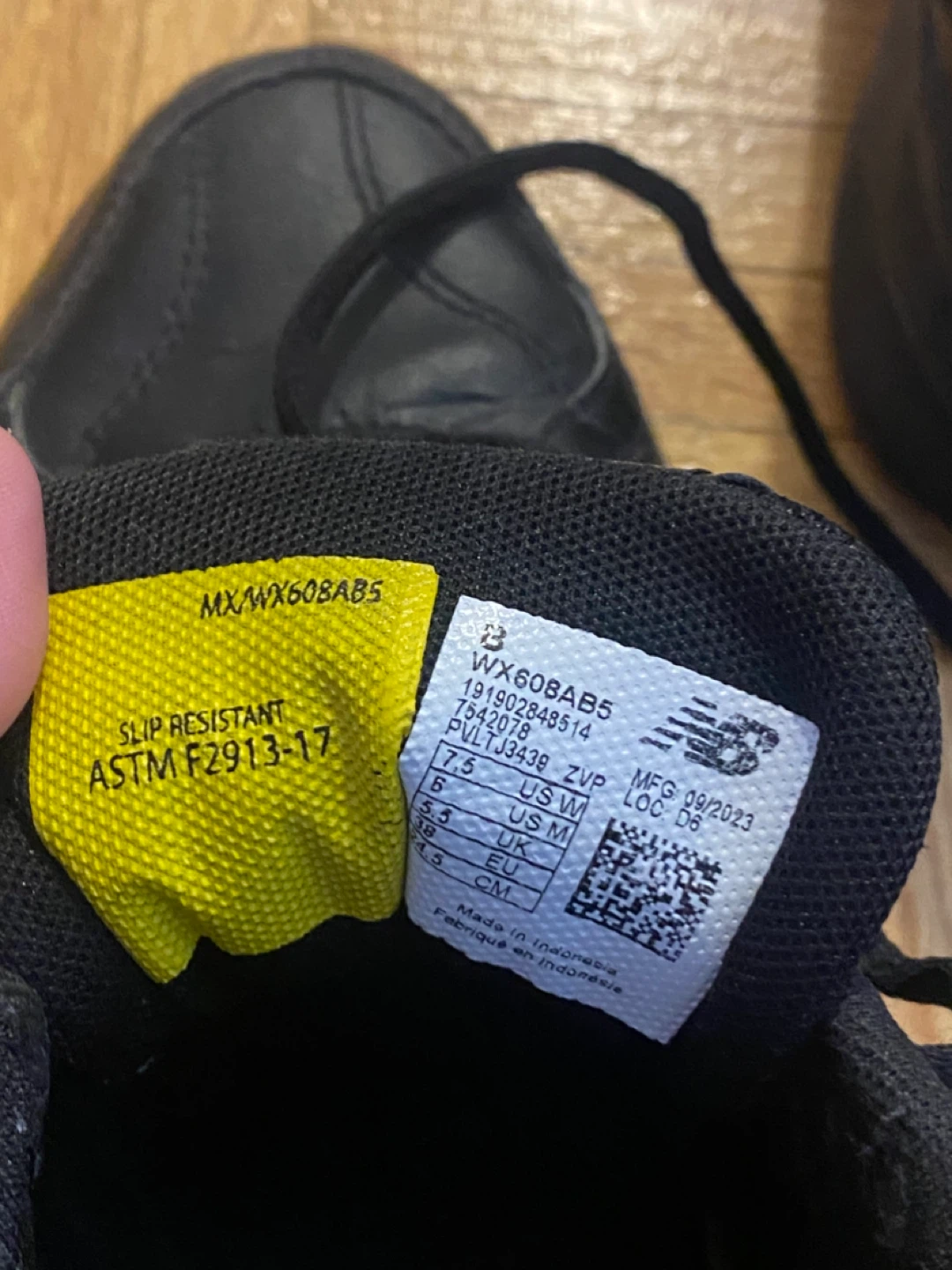New Balance WX608AB5 Black Slip Resistant Shoes - Size 7.5🌱 - photo 5
