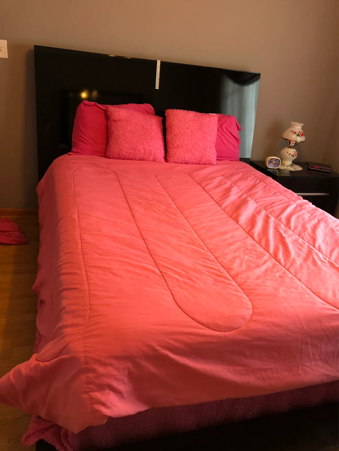 Queen Shaggy Chic Comforter - Pretty in Pink - photo 3