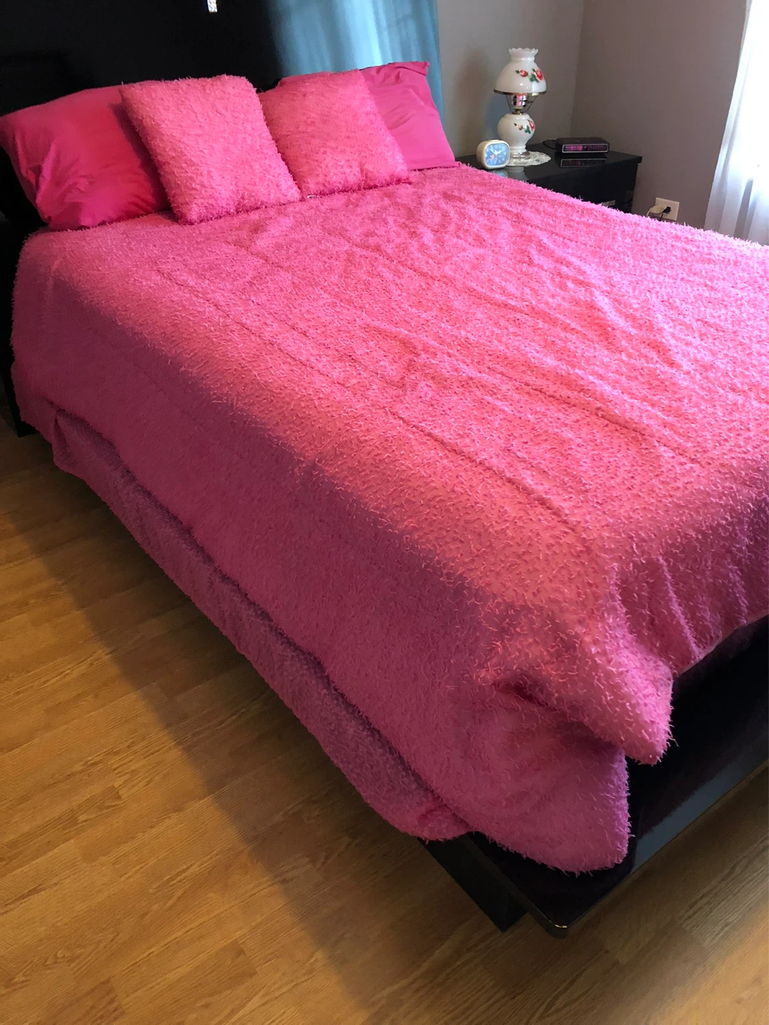 Queen Shaggy Chic Comforter - Pretty in Pink - photo 2