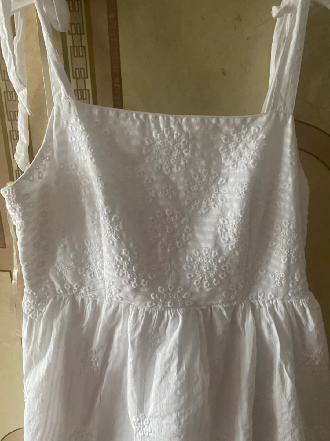 White embroidered midi dress with tie straps🌱 - photo 2