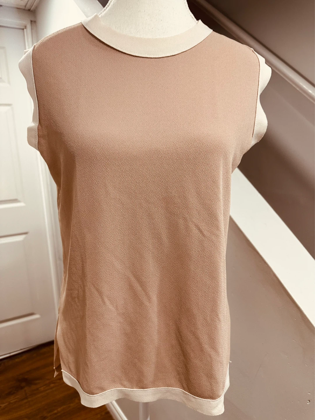 Sleeveless Women's Top