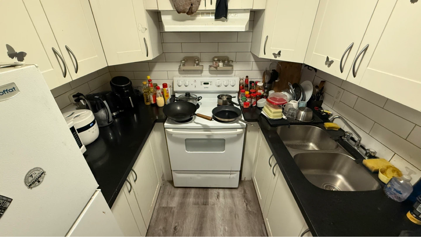 Furnished Summer Sublet Downtown Toronto - $800 - photo 5