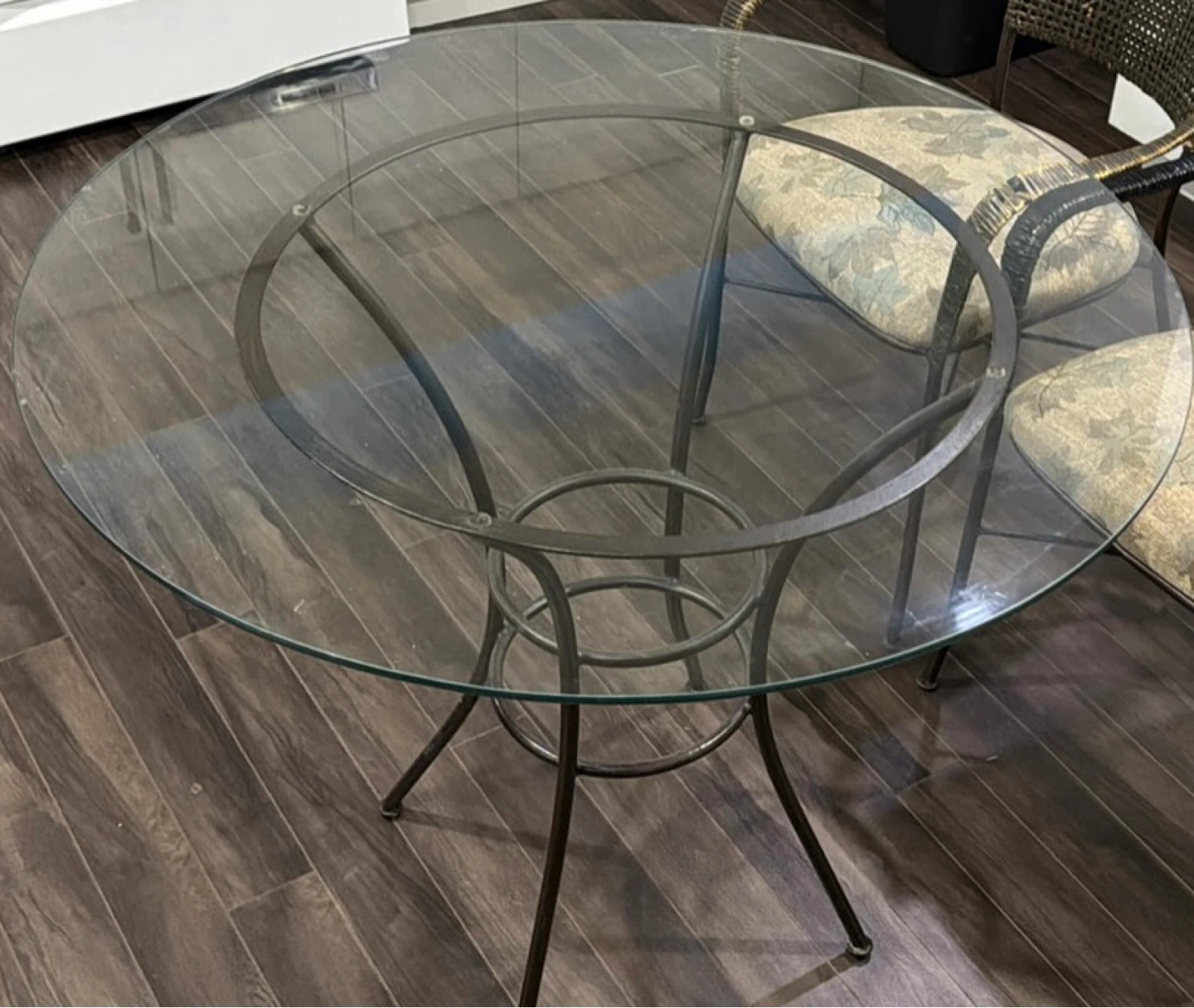 Round Glass Top Dining Table with Metal Base