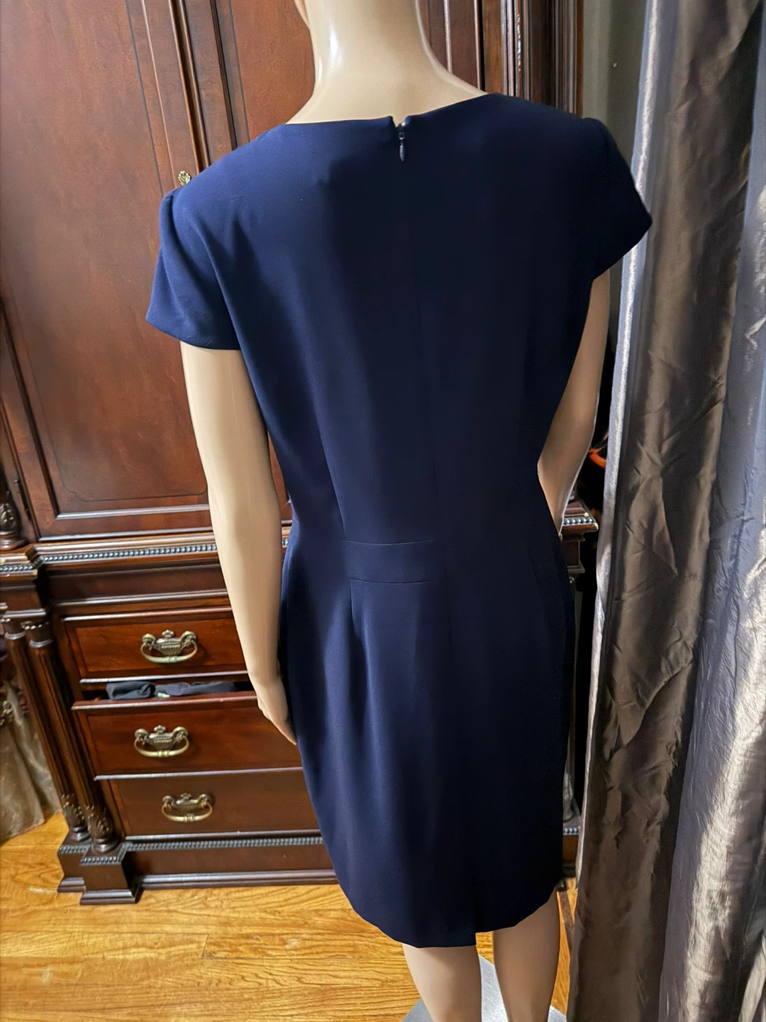 🌱Tahari Navy Twist-Front Midi Dress - photo 5