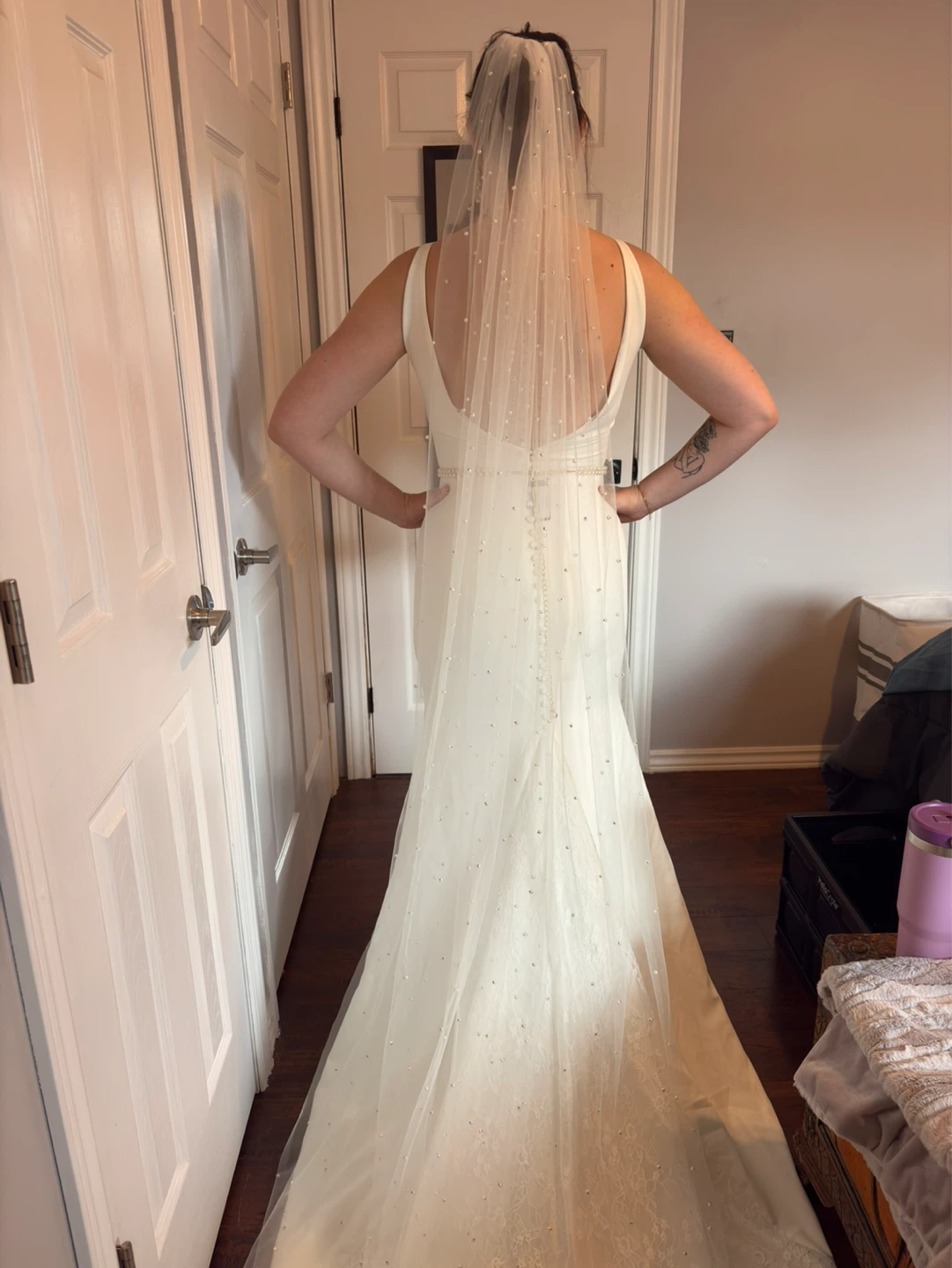 Wedding Dress with Pearl Veil - photo 3