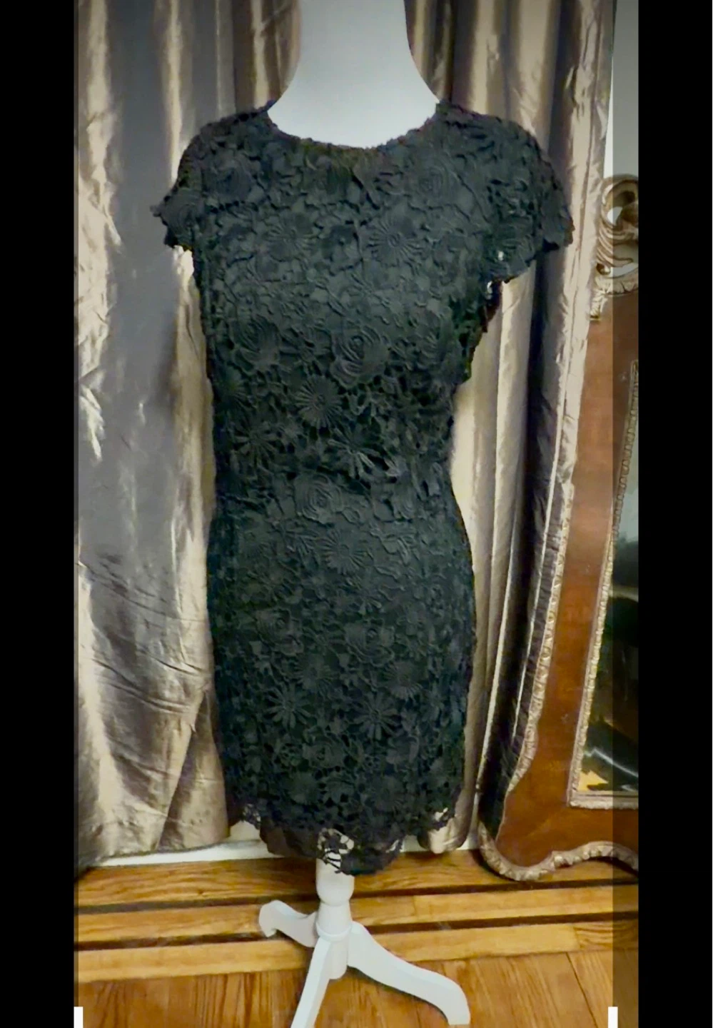 🌱Lulus Black Lace Cap Sleeve Mini Dress Size S - photo 2