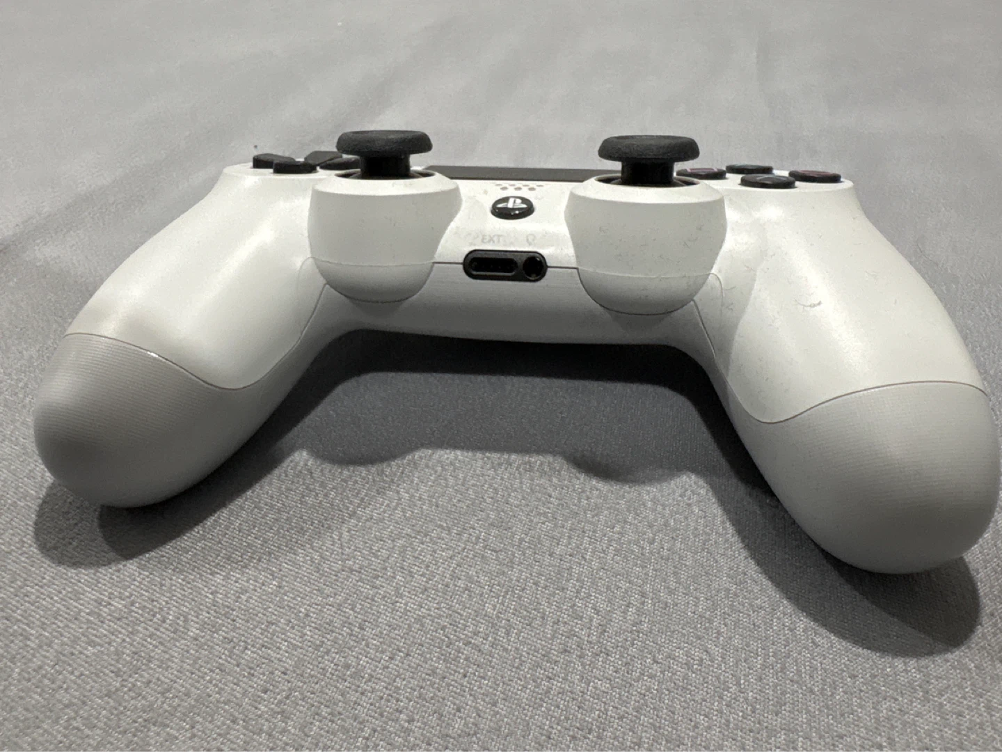 Sony PlayStation DualShock 4 Wireless Controller - White - photo 4