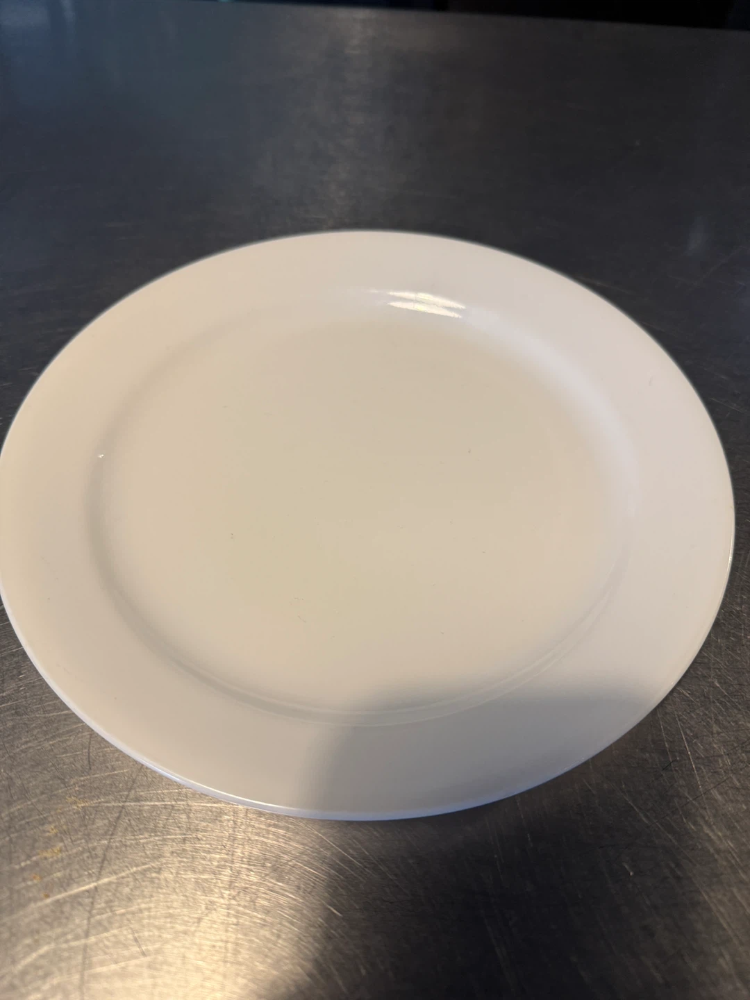 Selling White Dinner Plates l 9”