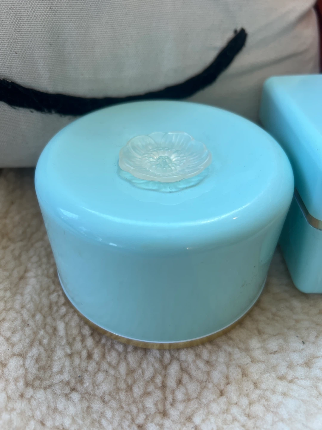 VINTAGE Estée Lauder Dusting Powder cases - photo 2