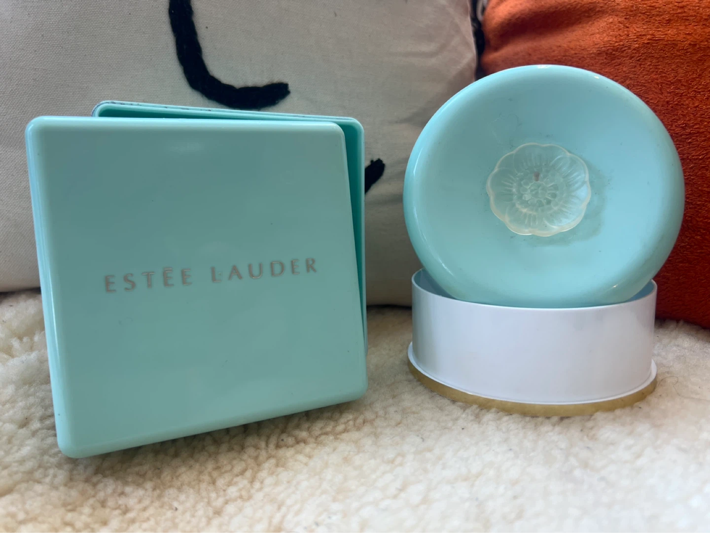 VINTAGE Estée Lauder Dusting Powder cases - photo 3