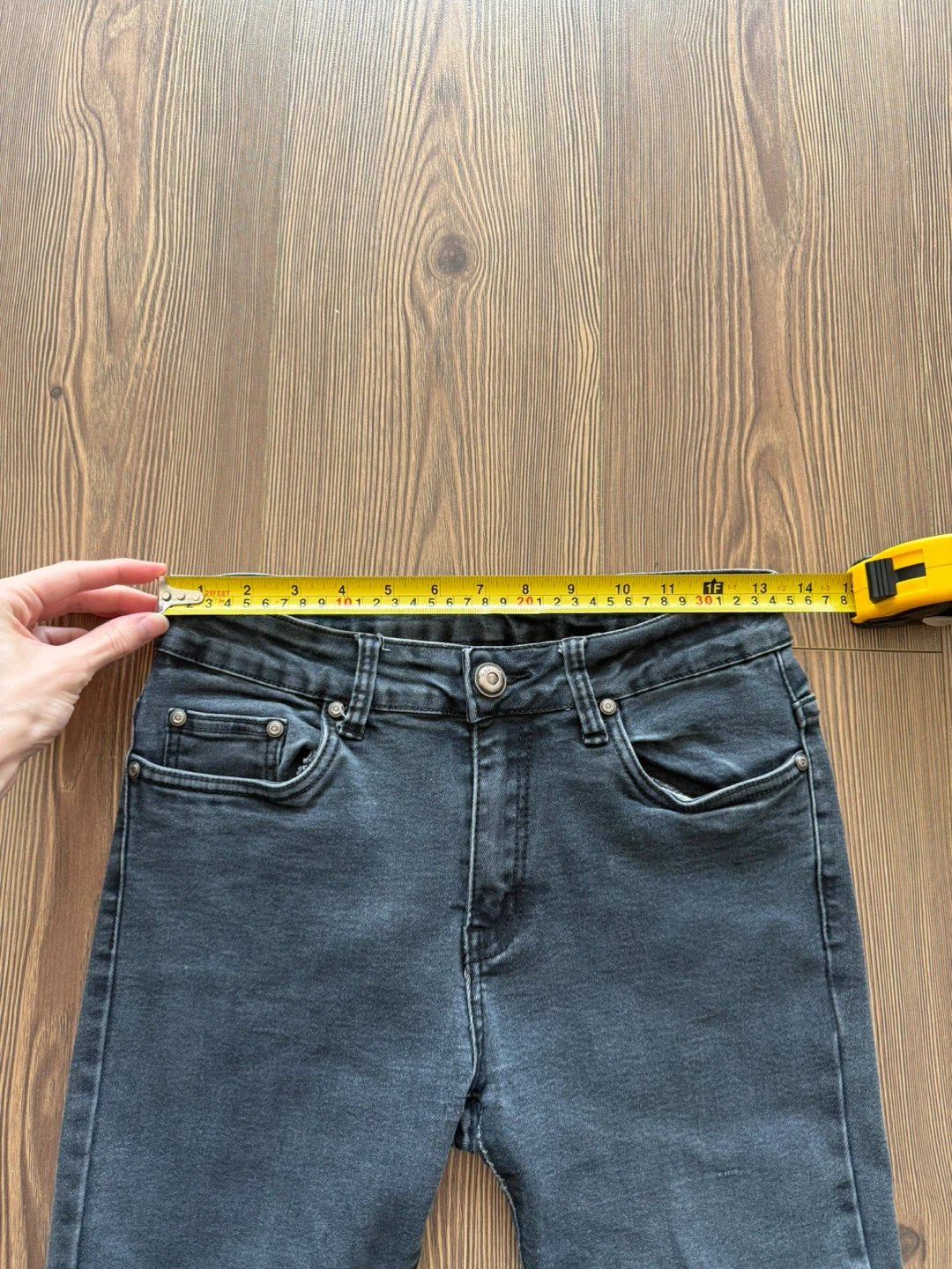 Women's Grey/Black Skinny Jeans | Size Small - photo 4
